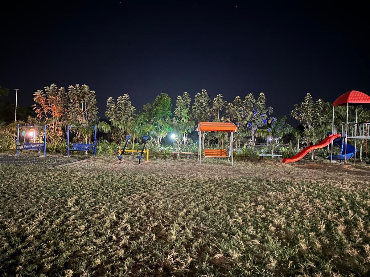 Modhera Sunrise Resort - Tents Bhungas Jungle Restaurants & Candlelight Dining Kalri Exterior foto